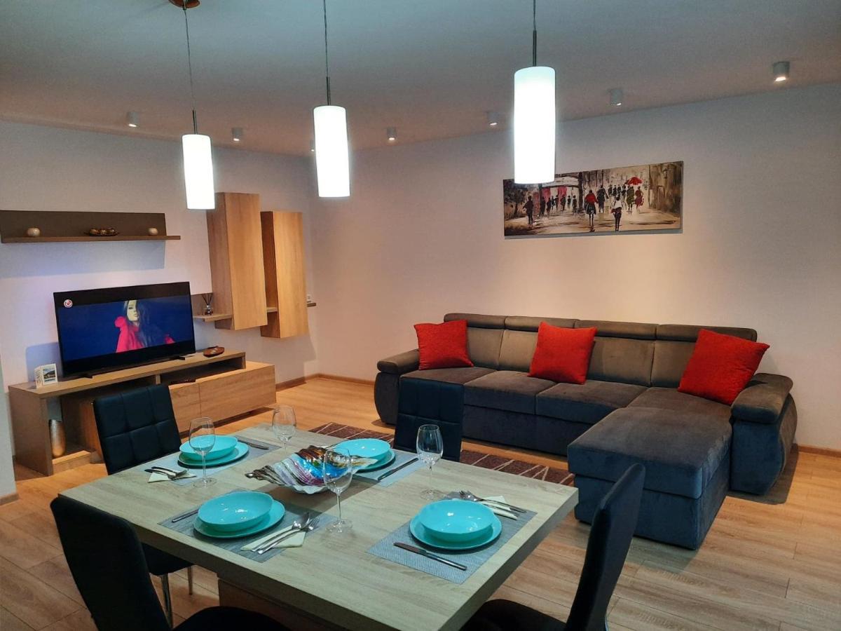 Sorin'S Comfortable Apartment Брашов Екстериор снимка